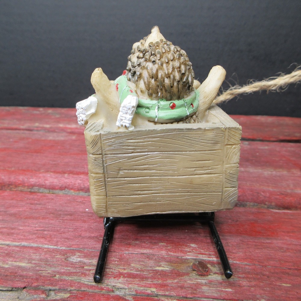 Charming Hedgehog Winter Sleigh Ride Figurine Set Christmas Holiday Decor NEW - Picture 3 of 16